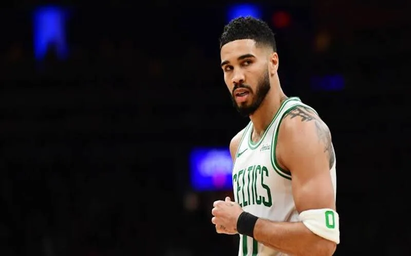 jayson tatum hanh trinh vuon tam cua ngoi sao bong ro nba